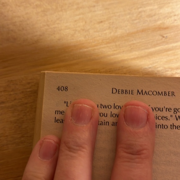 📚2/$14; 3/$16; 4/$18; 5/$20 ADD $2 for any additional books! ENJOY📚📚📚 - Picture 3 of 7